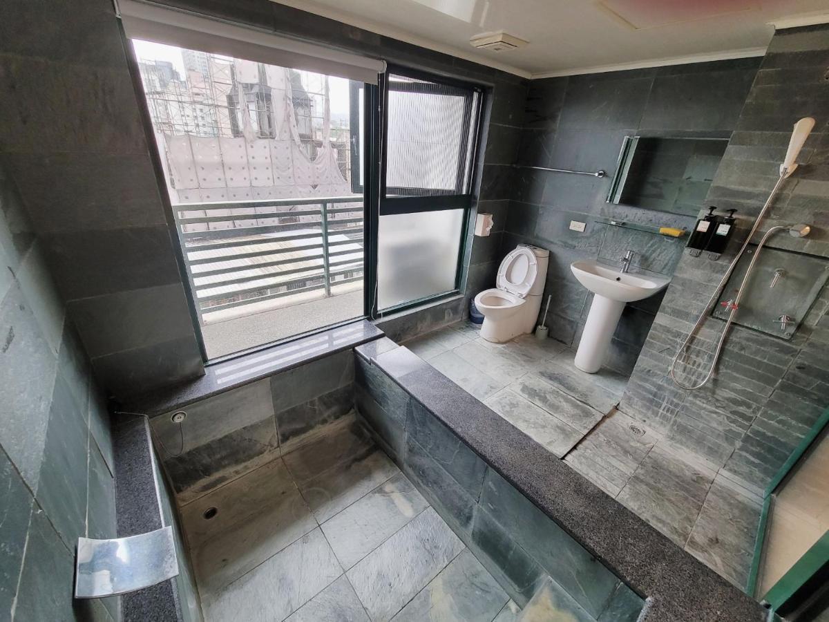 Ferienwohnung 暖暖窩溫泉湯旅 Jiaoxi Exterior foto